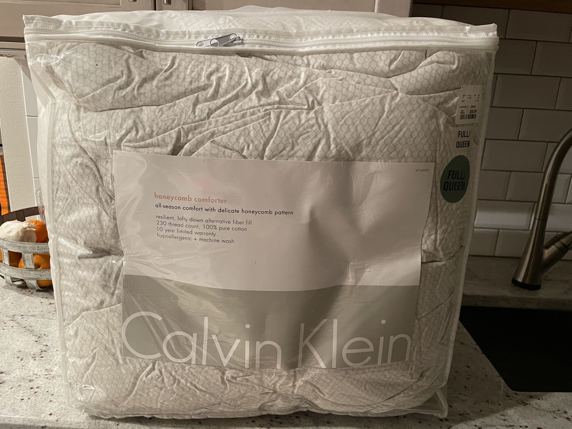 Calvin Klein Honeycomb Comforter