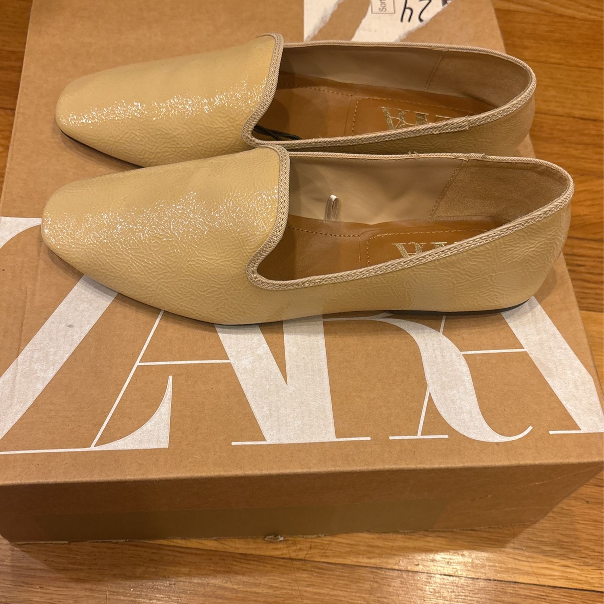 Zara Leather Loafer, Tan, Size 36 (US 6)