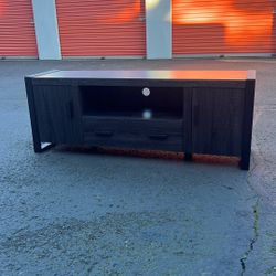 Walker Edison Furniture Company 60 in. Urban Blend Charcoal Wood TV Stand with 1-Drawer and 2-Doors (Max TV Size 70 in.)