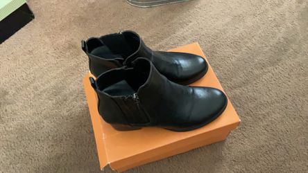 Women’s  Size 8 Black Ankle Boots