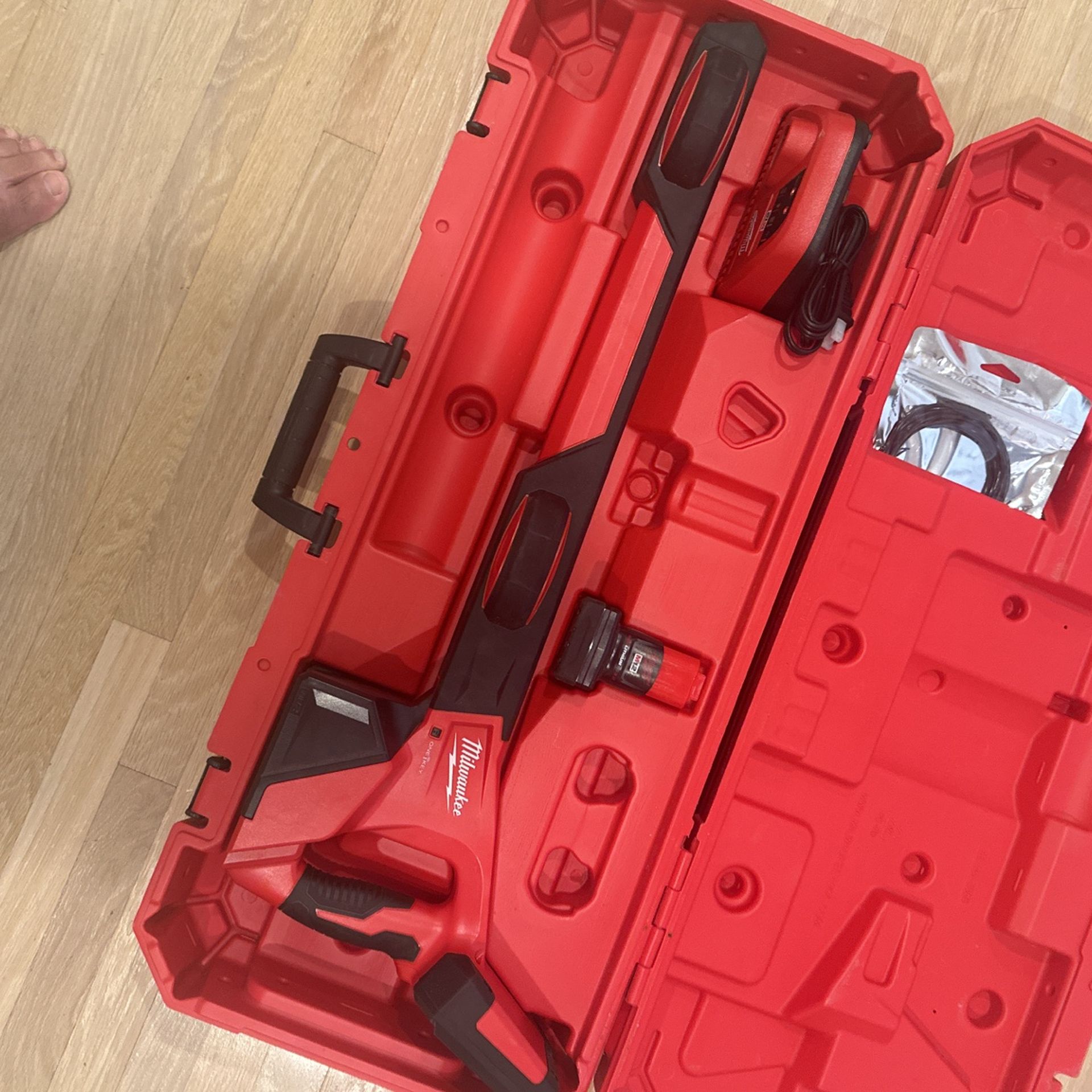 Milwaukee 258021 M12 Pipeline Locator Kit for Sale in West Covina, CA OfferUp