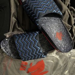 BRAND NEW IN BAG New in Package - Flecks Rad EZ Slide Blue w/ Red sole size 12 Men / 13 Women 