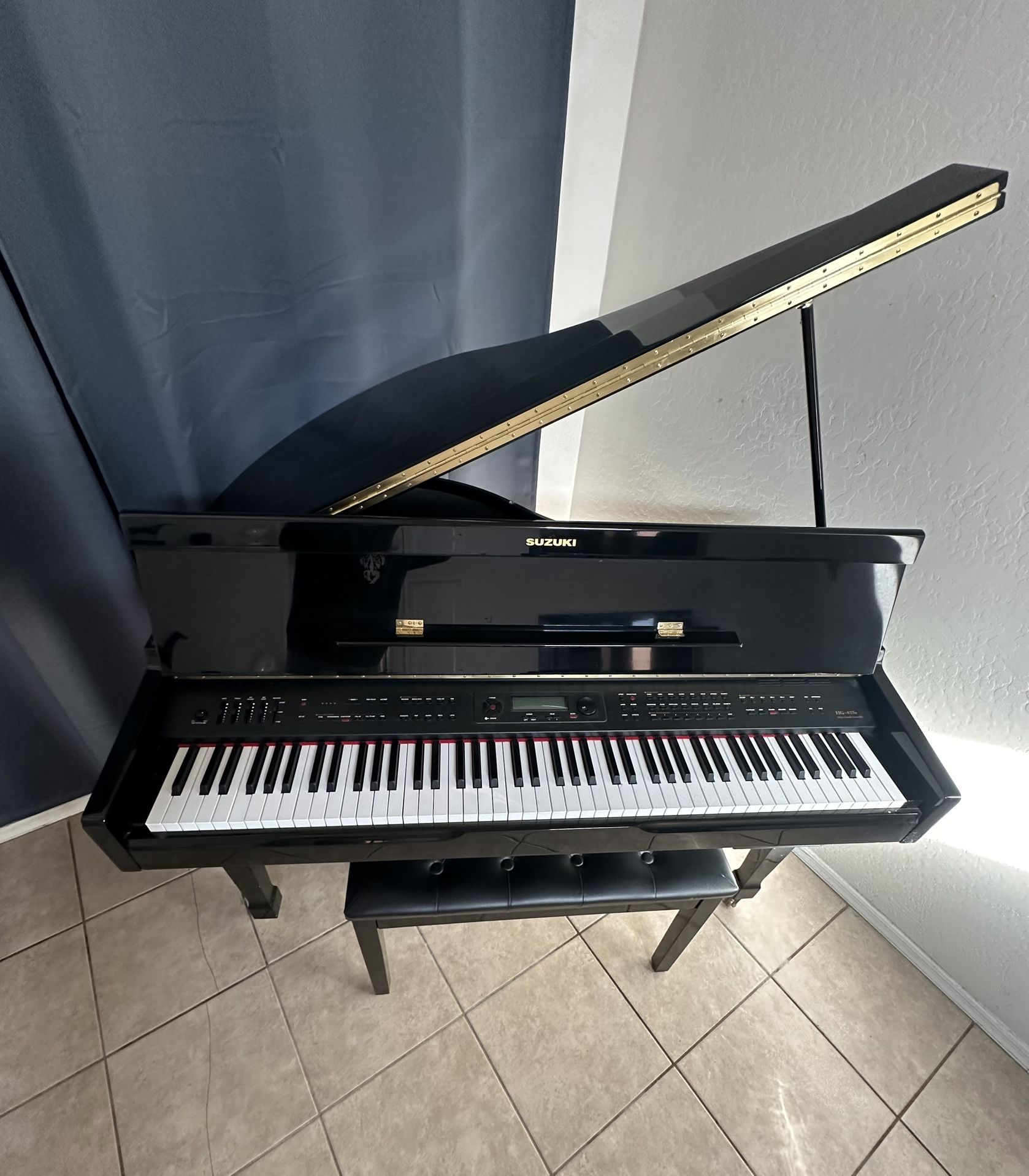 Suzuki Mini Grand Digital Piano for Sale in Glendale, AZ OfferUp