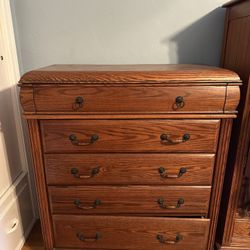 Wood Dresser With Mirror And Jewlery Case
