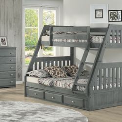 Bunk Bed Twin over Full in Offert