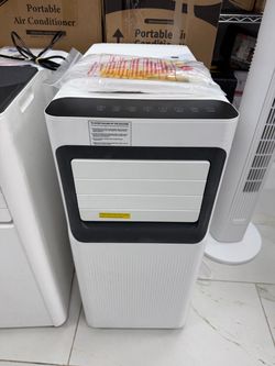 Portable Air Conditioner Unit with Accessories brand new