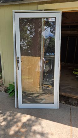 Glass exterior door