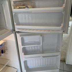Frig Working Perfect and Good Condition