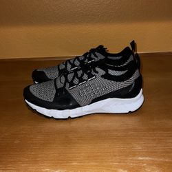 NORTHFACE WOMANS SHOES