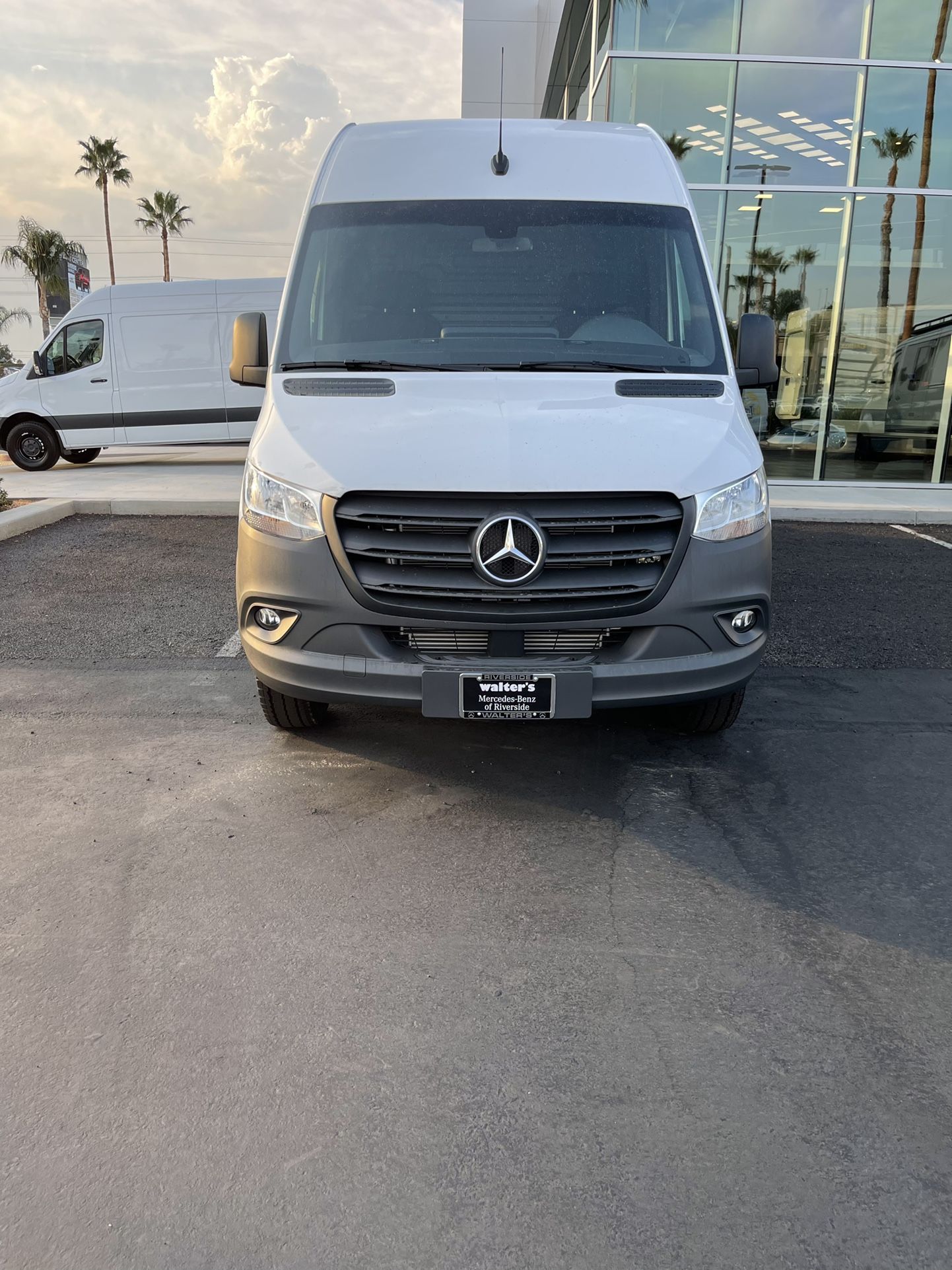 2021 MercedesBenz sprinter cargo van 3500 super single for Sale in