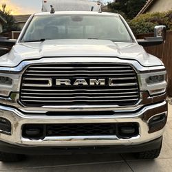 2019 Ram 2500 Mega Cab 4x4 Laramie 