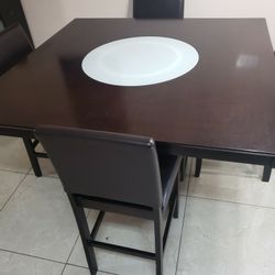 MOVING SALE DINING TABLE ,DRESSER SIDETABLE