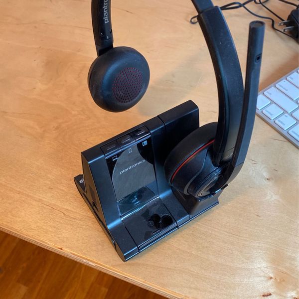 Plantronics W8200B Wireless Bluetooth Headset Phone for Sale in Seattle