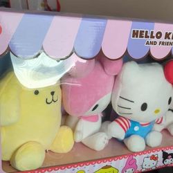 Hello Kitty And Friends Plushie Bundle Set