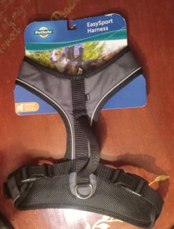 NEW PetSafe Easy Sport Medium Harness 
