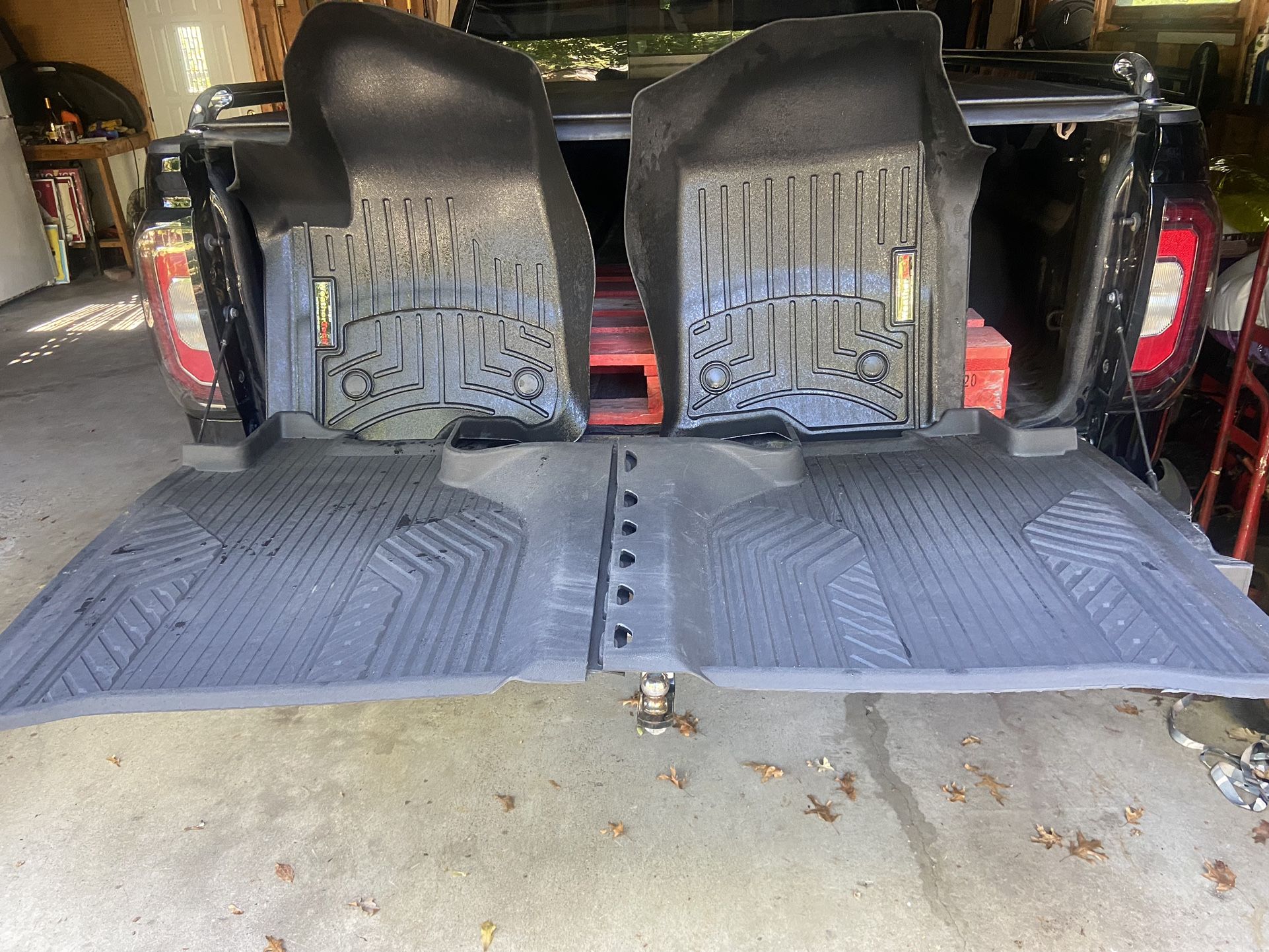 Weather Tech Floor Mats For 2022 Chevy Or GMC Crew Cab 