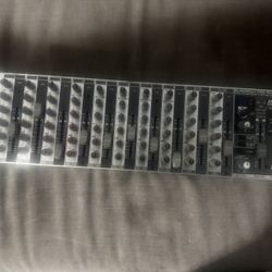 Behringer Eurorack RX1202FX Mixer
