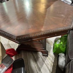 Dinning Table And Chairs