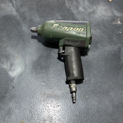 Snap On 1/2 inch Impact MG725