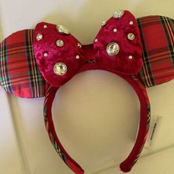 Minnie Mouse Christmas Ear 