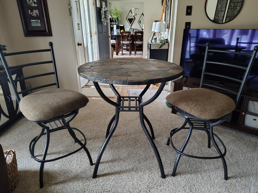 Pub Table With Cushioned Chairs