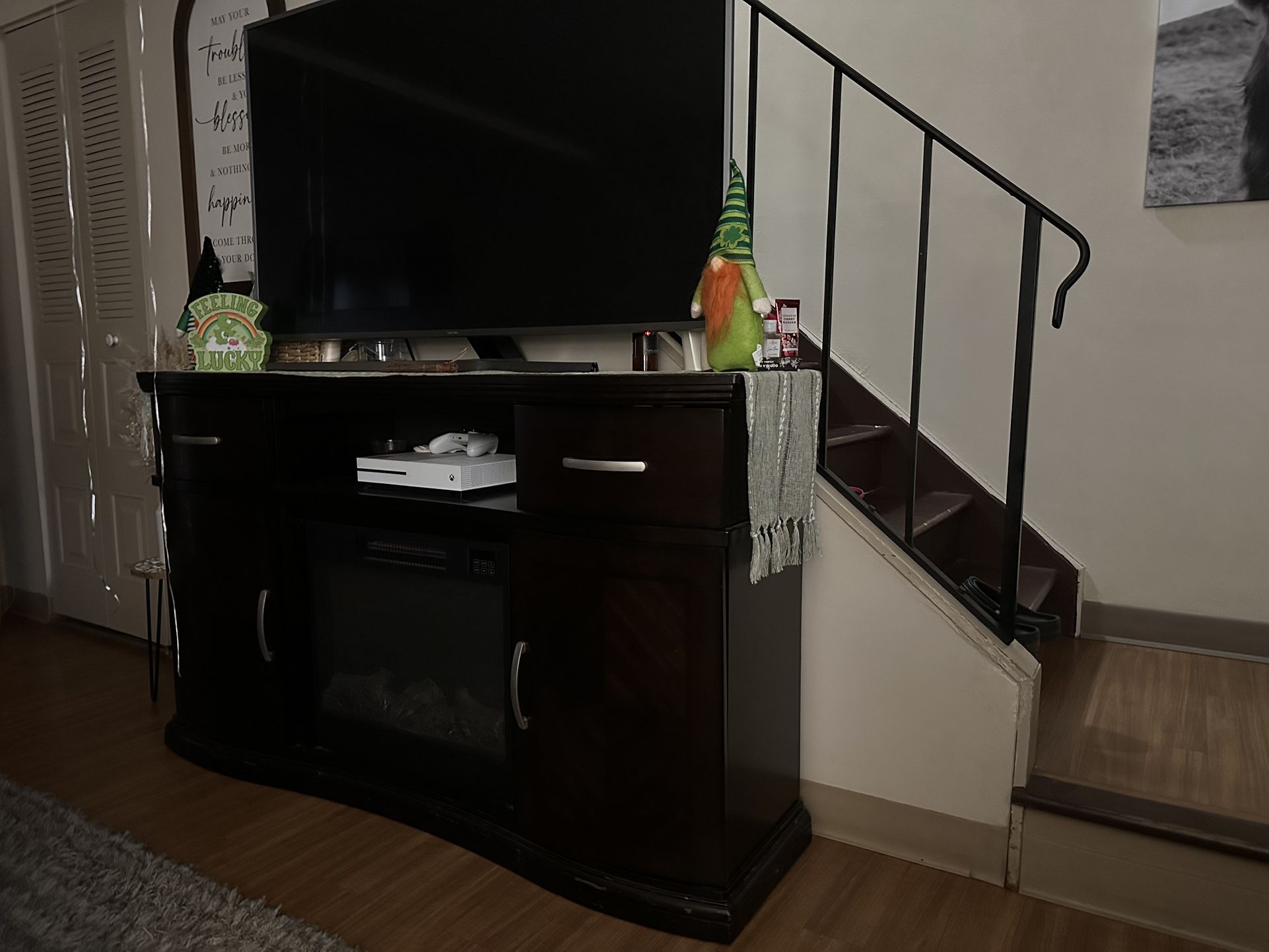 Tv Stand / Fire Place 