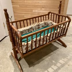 Vintage Jenny Lind Spindle Style Wooden Brass Baby Cradle/Bassinet