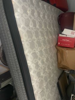 King size pillow top