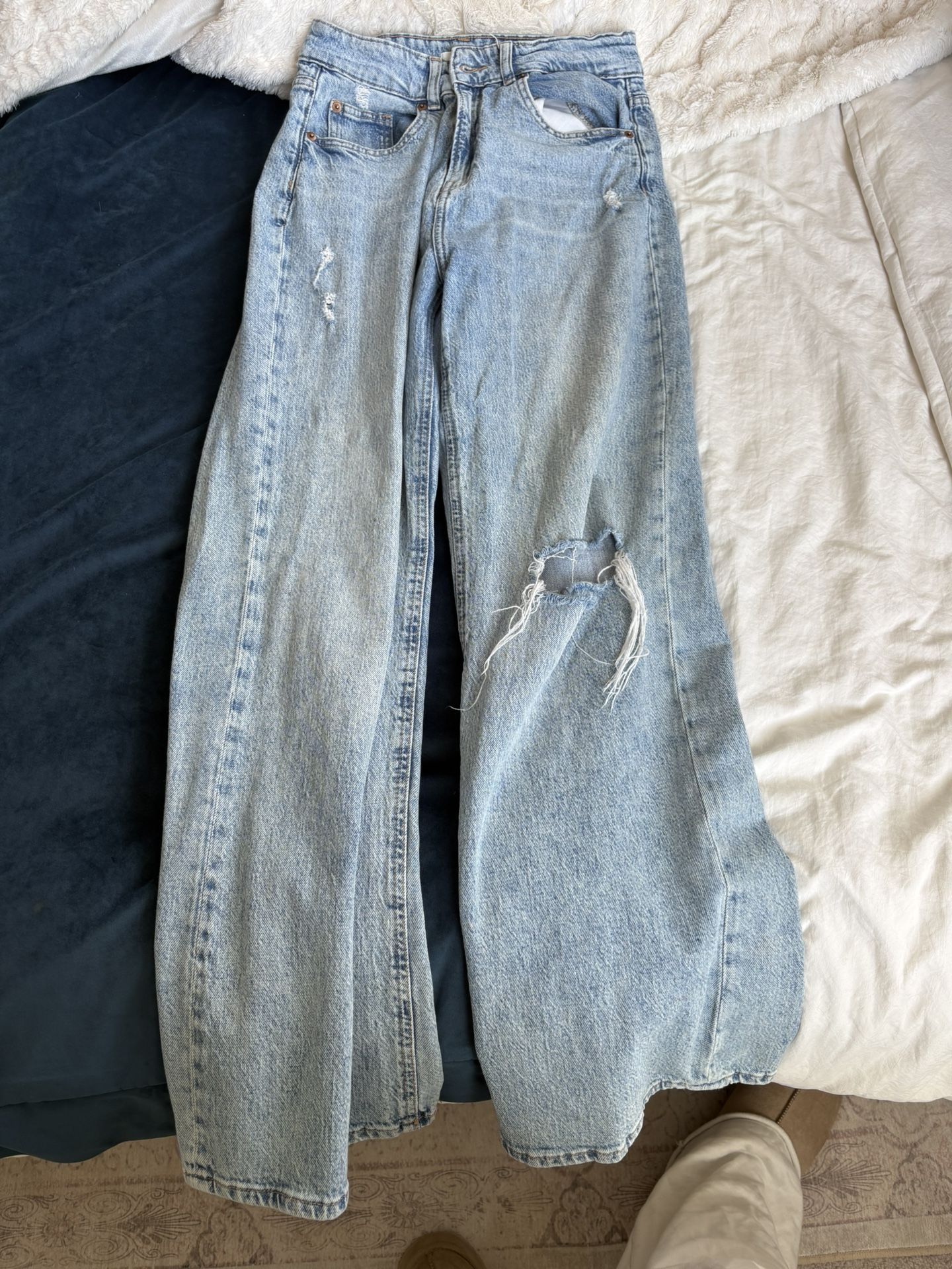 H&M boyfriend jeans