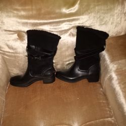 Womans Coach Furry Boots