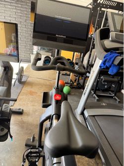 BRAND NEW STATIONARY BIKE
