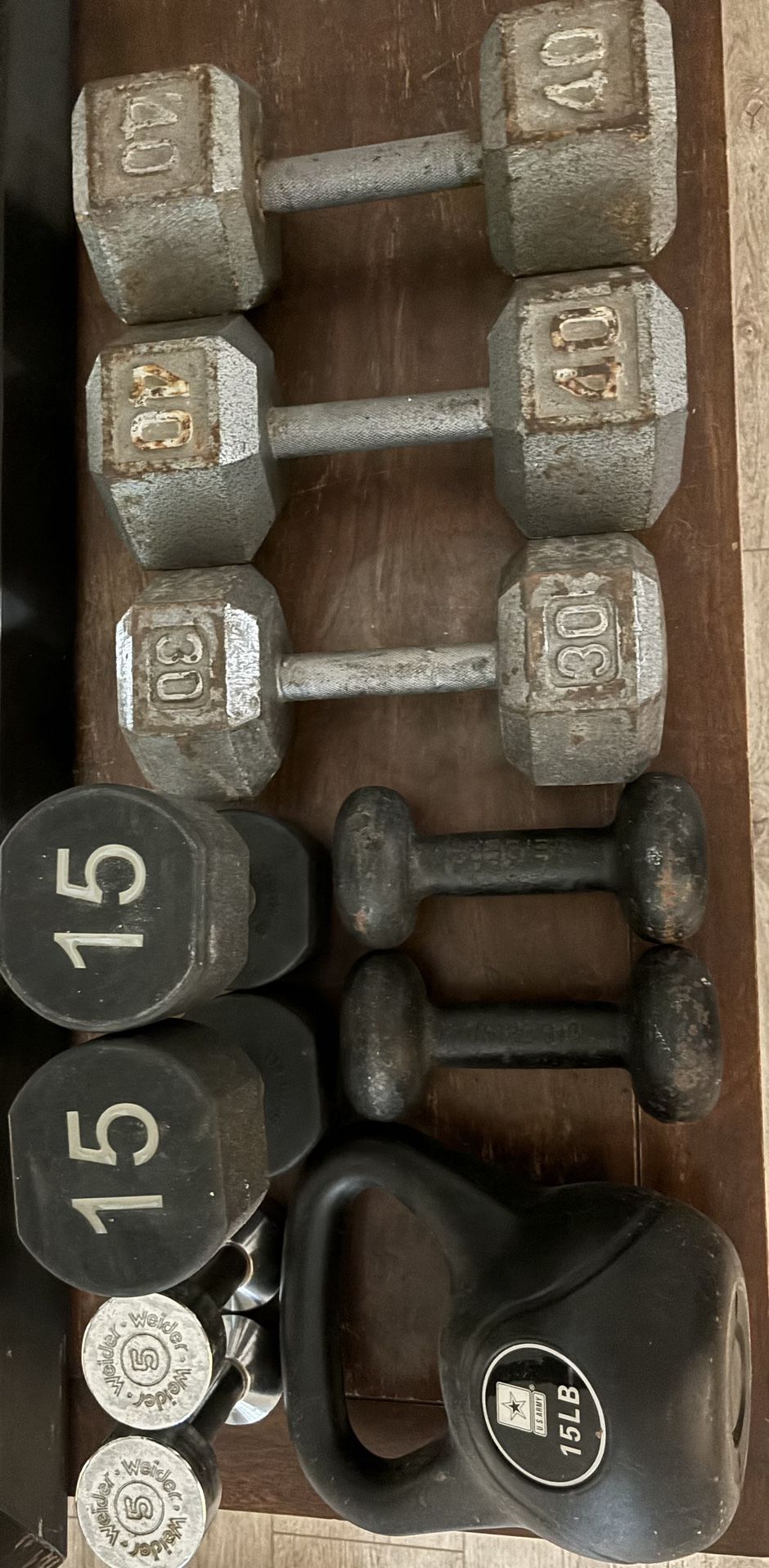 Awesome Set Of Weights 185lbs All For Just 100$