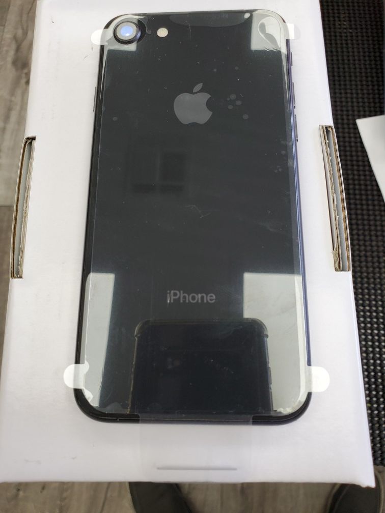 IPHONE 8...64GB. TMOBILE. METRO PCS