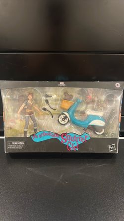 Marvel Legends Squirrel Girl