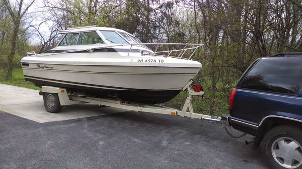 Liberty bayliner 1976