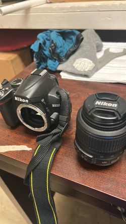 Nikon D3000 digital camera