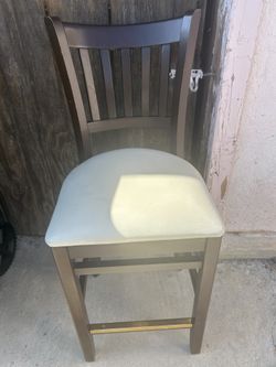A Set Of 4 Chairs