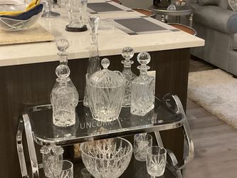 Leaded Chrystal liquor canister set: matches Waterford, Marquise Brookside pattern $50