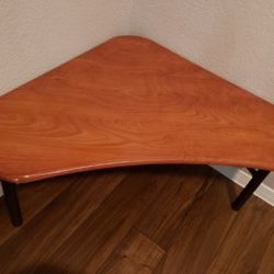 end table / corner  table
