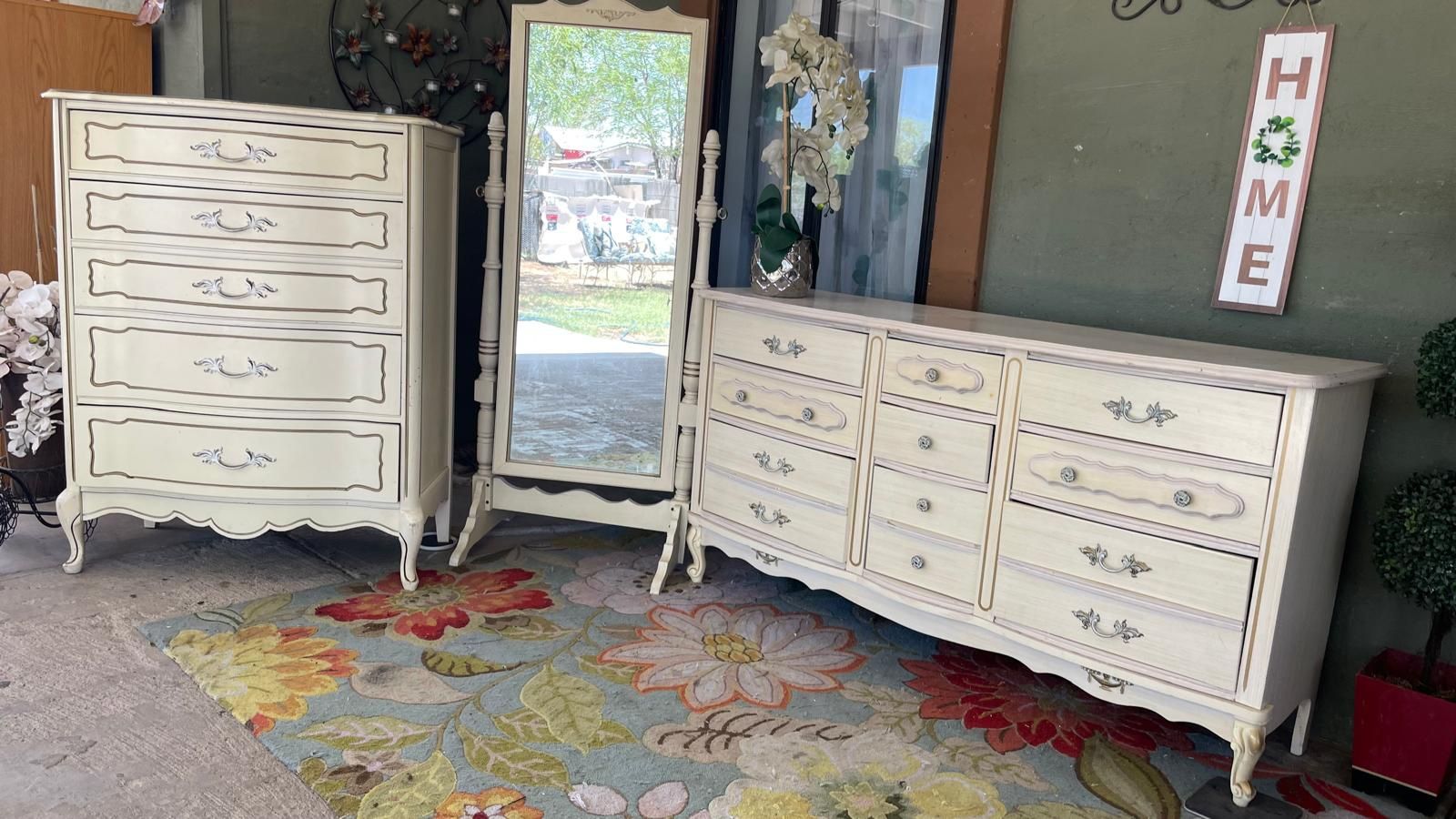 Gorgeous French Provincial Set