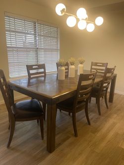 Comedor 6 sillas de madera