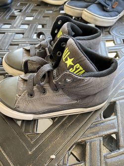 Boys converse size 10