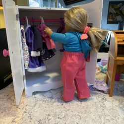 American Girl Dolls And Accessories 