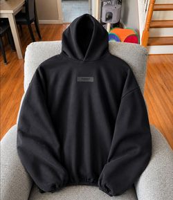 Essential Sweater black