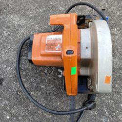 Black and Decker Circular Saw
