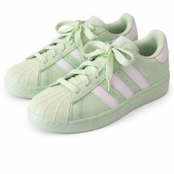 Adidas Superstar – Mint Green / White Size: 7.5 (Women’s)