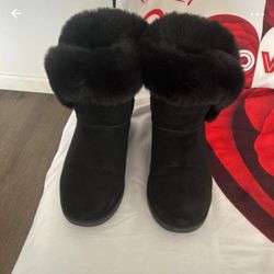 Cozy Winter Boots Juicy Couture