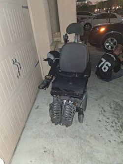 Quick 300 power wellchair
