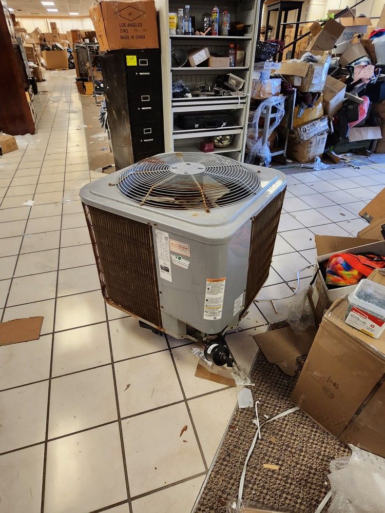 Working 4 Ton Heat Pump AC Unit And Air Handler
