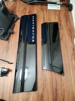 Lincoln Navigator door trims